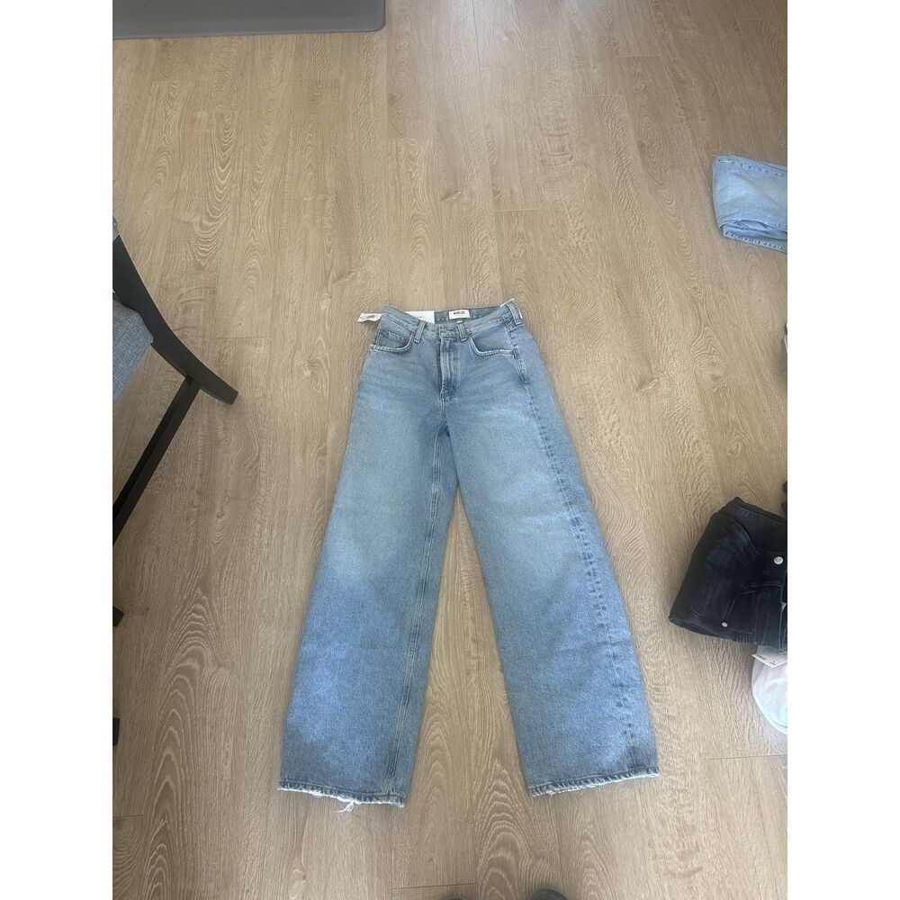 Agolde low curve jean size 24